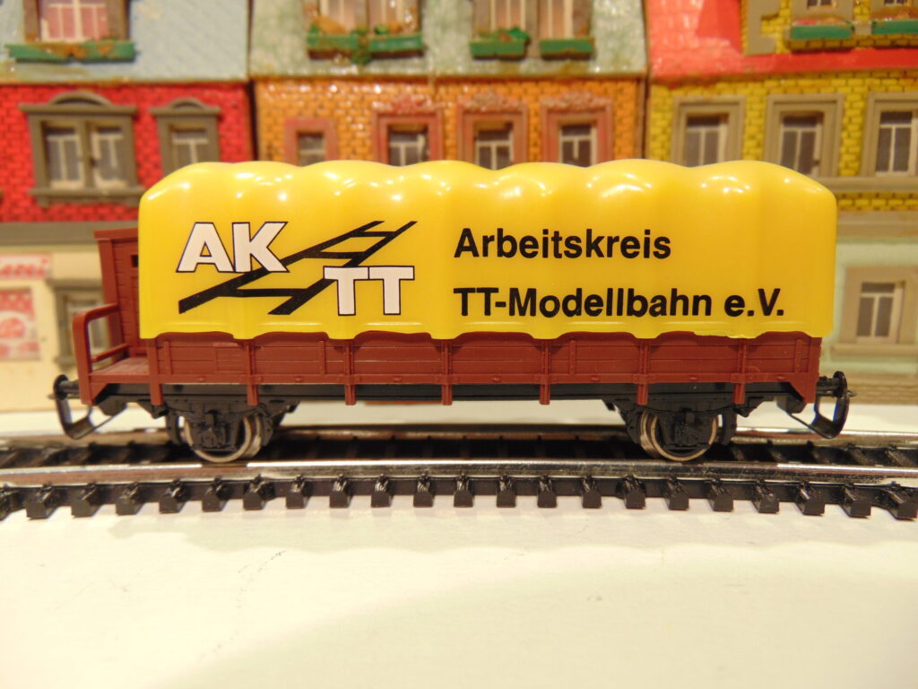 502134 AK TT Tillig Planenwagen