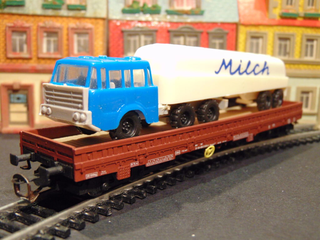 1 TT Tatra DDR Milch
